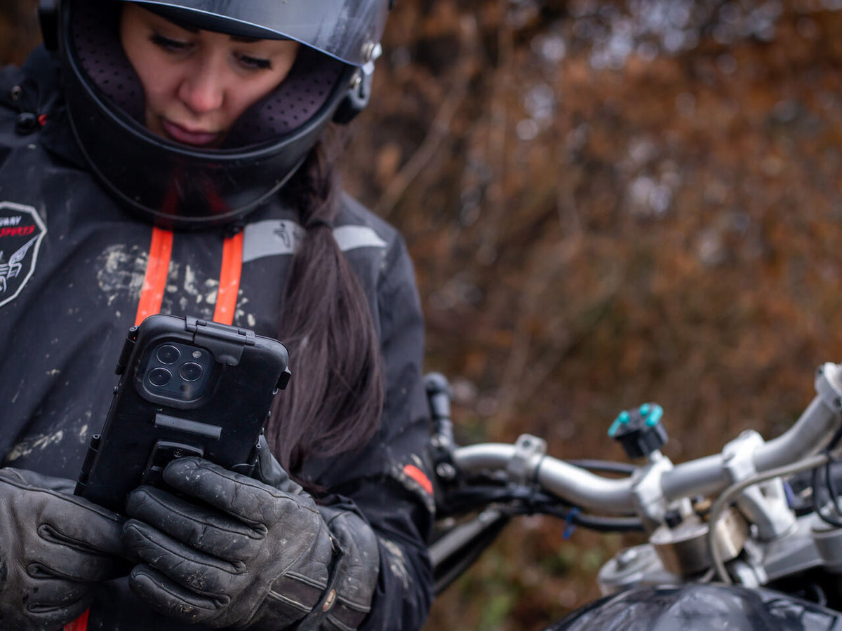 iPhone 13 Serie Robuste wasserdichte Motorradhalterung Telefonkoffer Kits